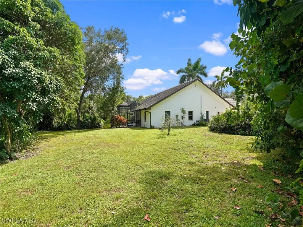 2140 Harlans Run Naples FL 34105