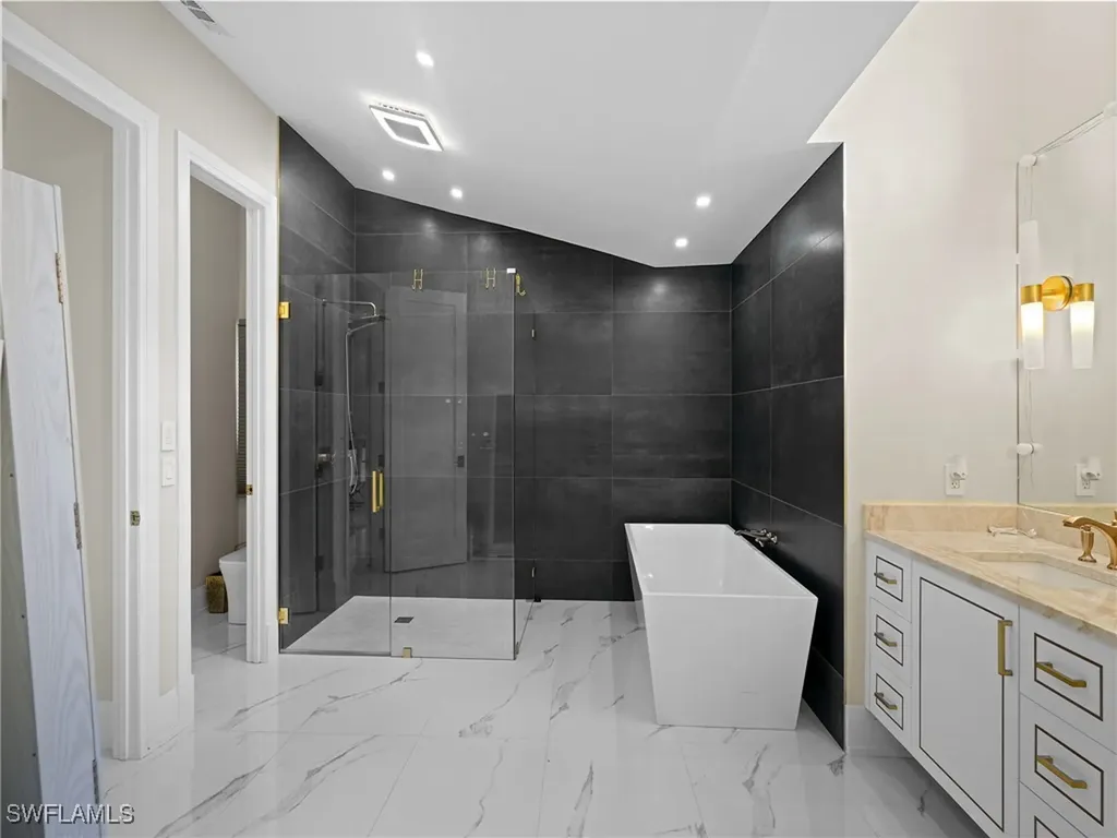 2140 Harlans Run Naples FL 34105