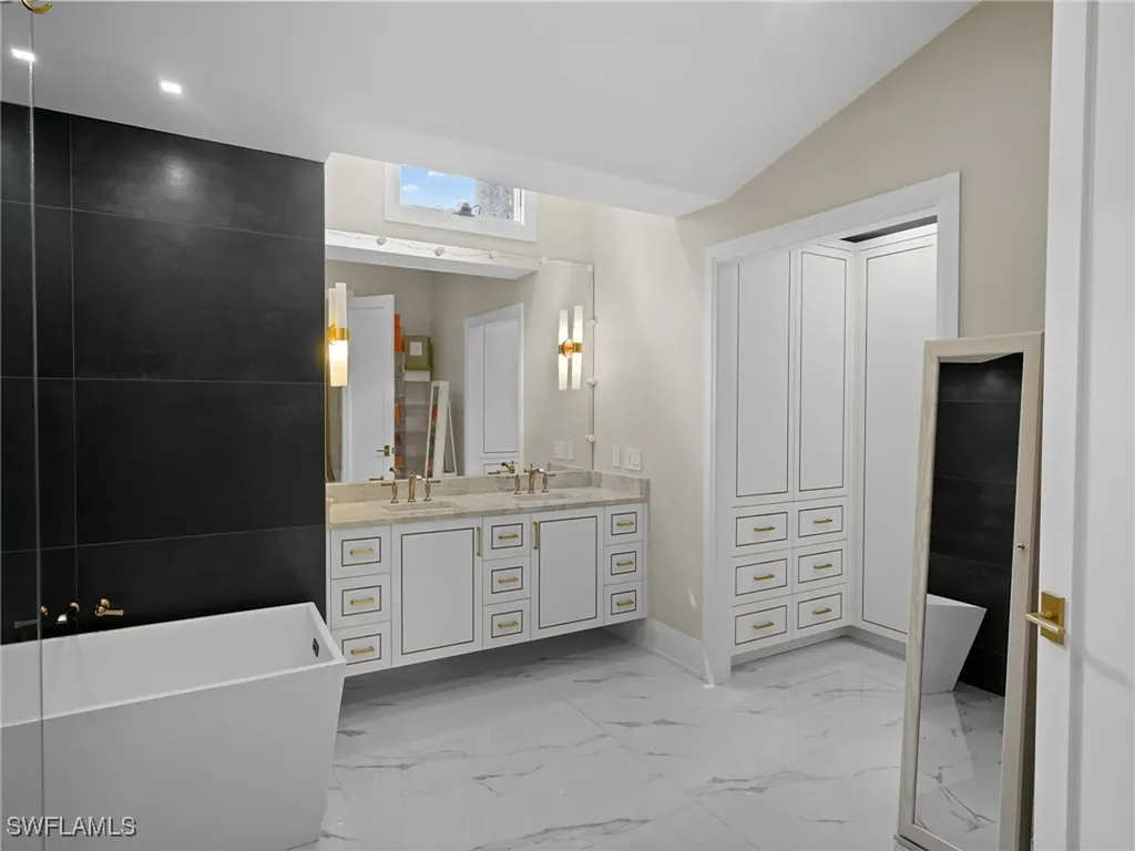 2140 Harlans Run Naples FL 34105