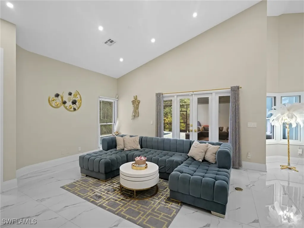 2140 Harlans Run Naples FL 34105