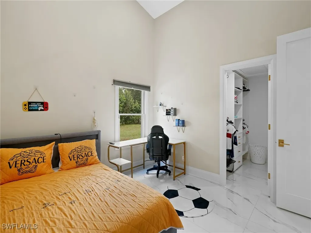 2140 Harlans Run Naples FL 34105