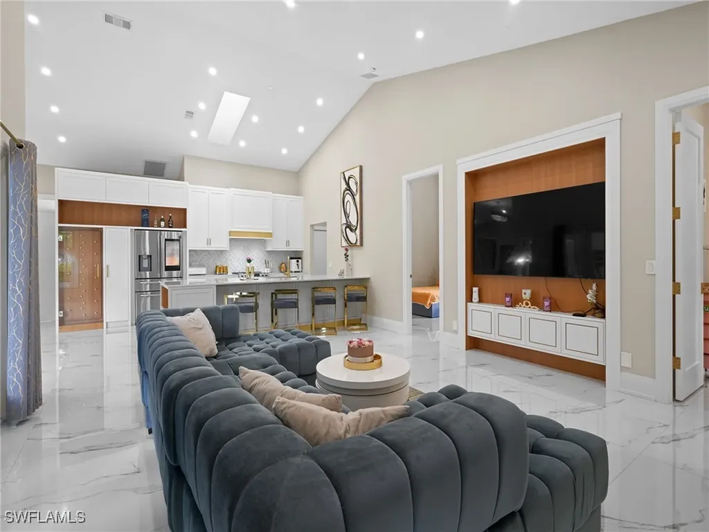 2140 Harlans Run Naples FL 34105