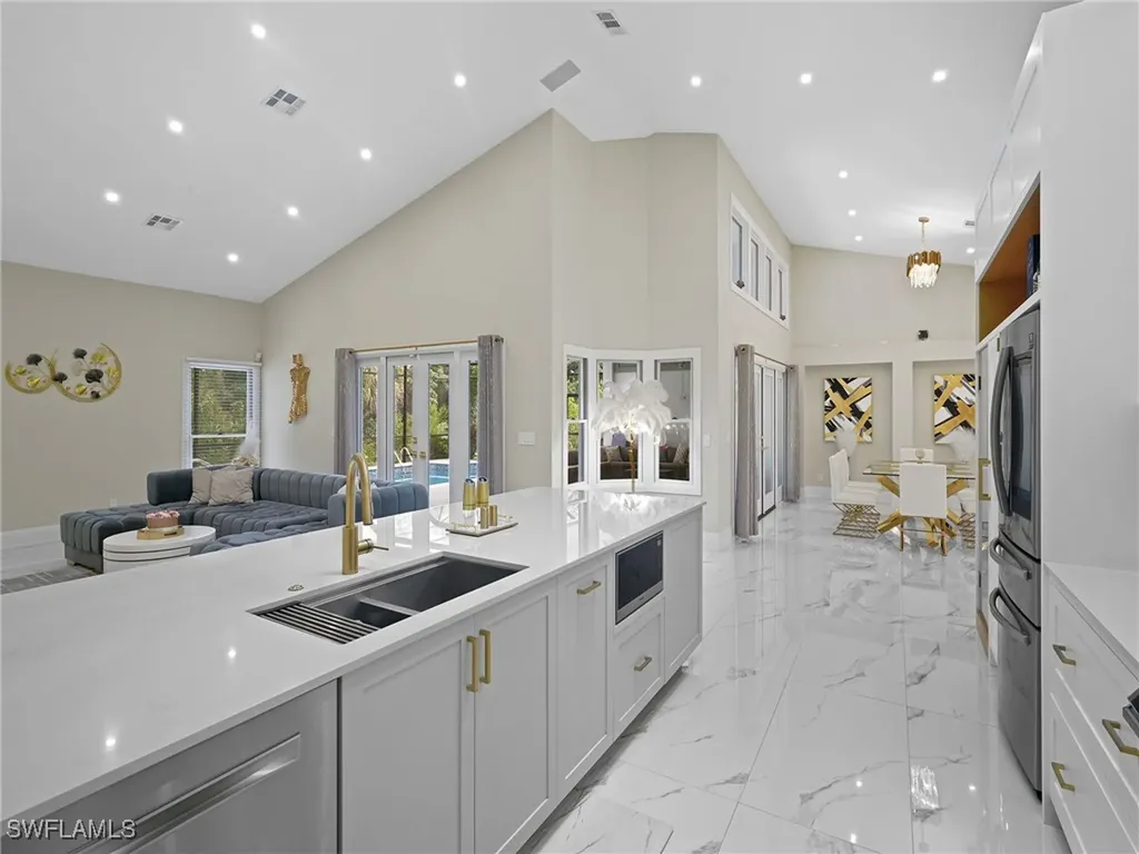 2140 Harlans Run Naples FL 34105