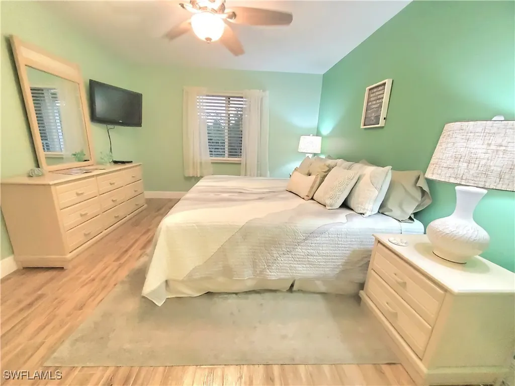 7105 Dennis Circle Naples FL 34104