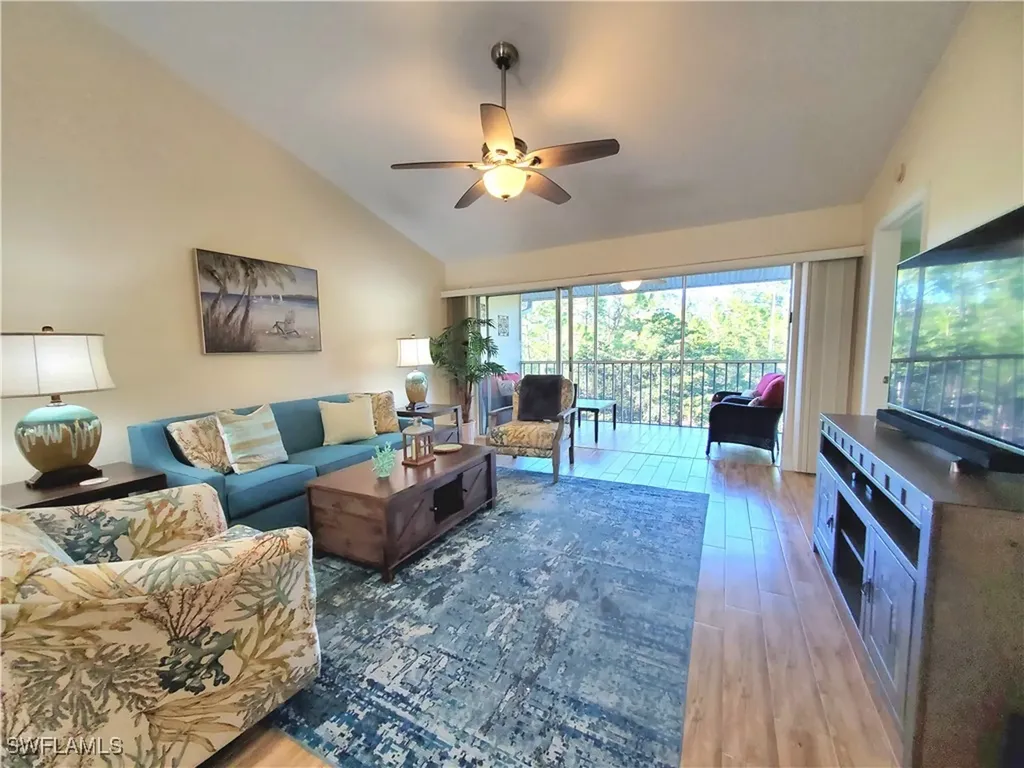 7105 Dennis Circle Naples FL 34104