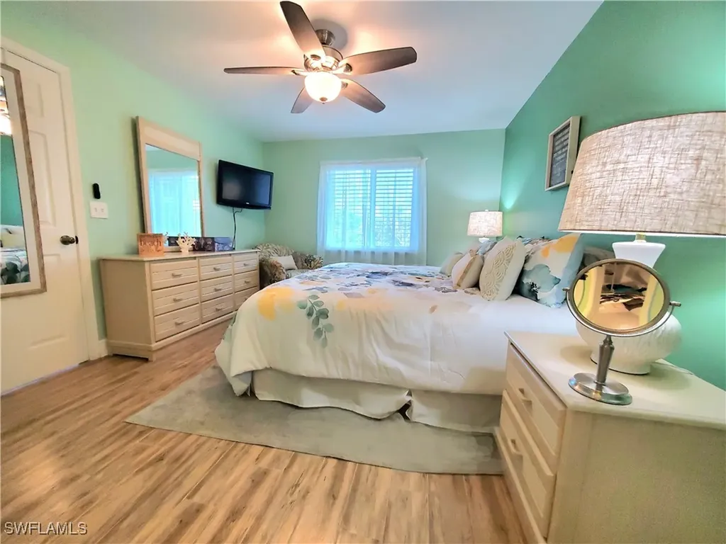 7105 Dennis Circle Naples FL 34104