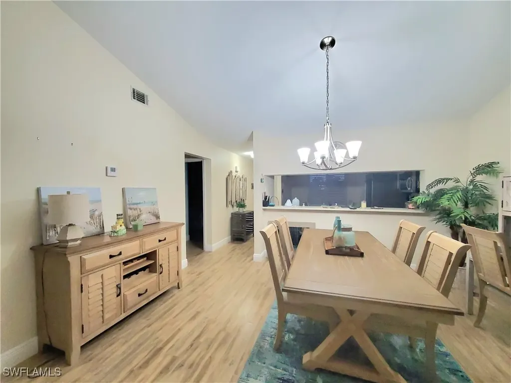 7105 Dennis Circle Naples FL 34104