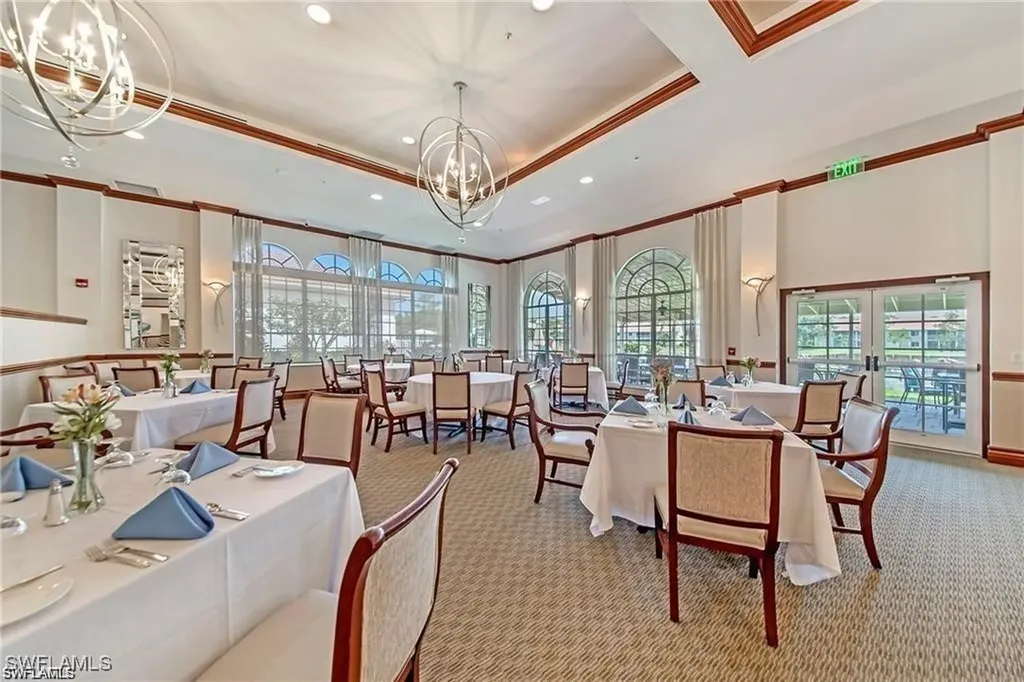 7105 Dennis Circle Naples FL 34104