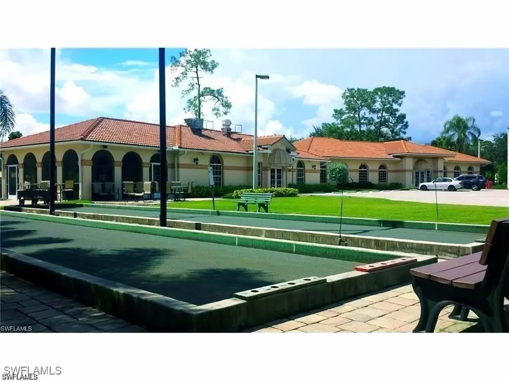 7105 Dennis Circle Naples FL 34104