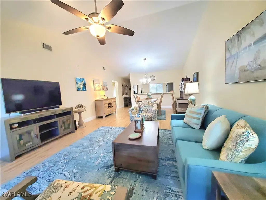 7105 Dennis Circle Naples FL 34104