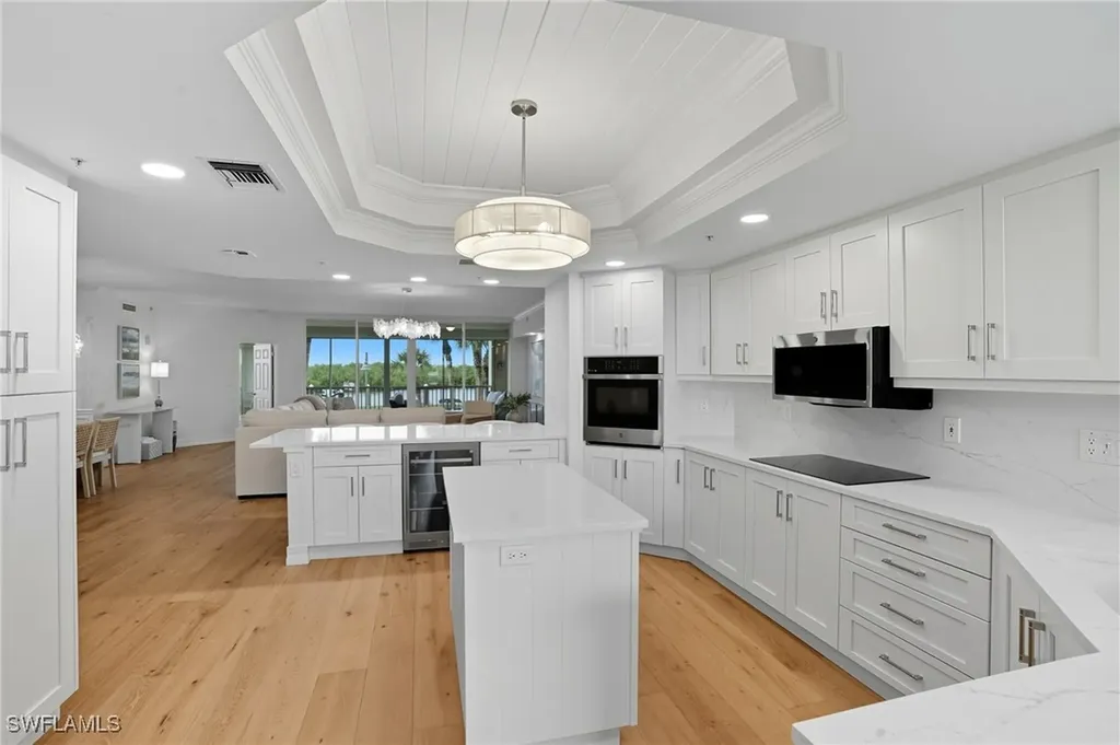 445 Dockside Drive Naples FL 34110
