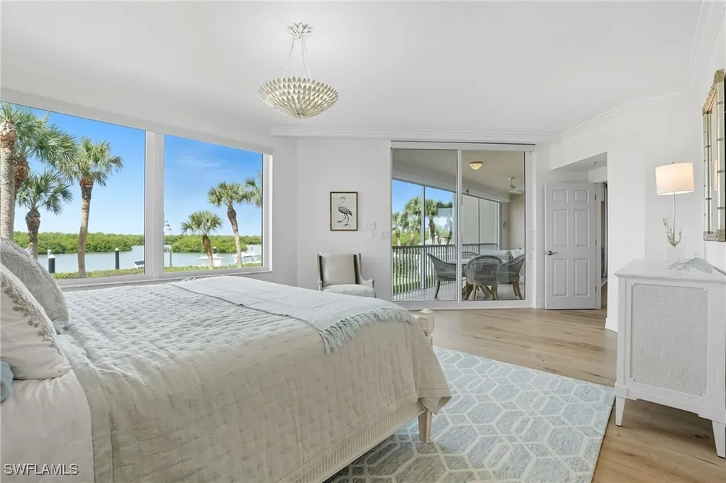 445 Dockside Drive Naples FL 34110