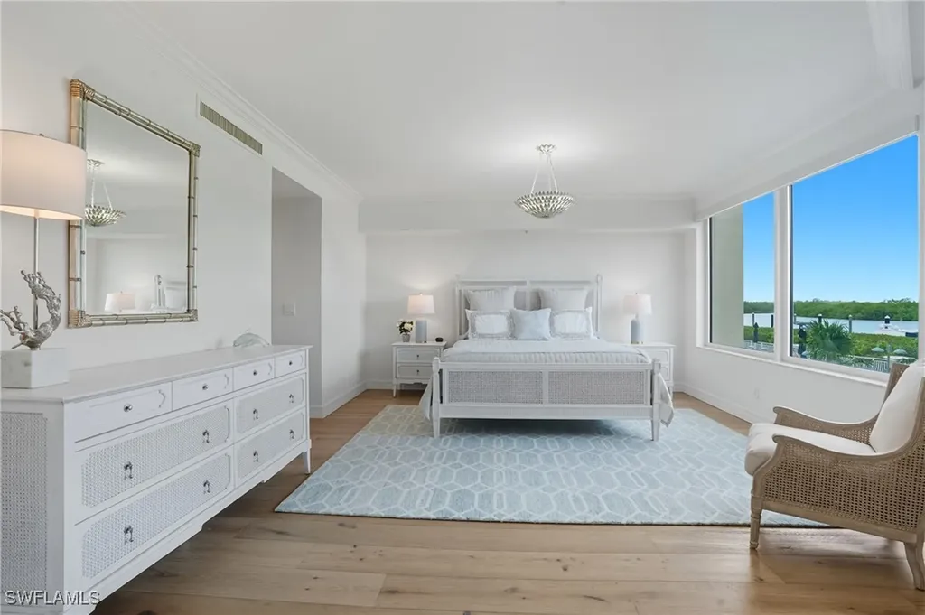 445 Dockside Drive Naples FL 34110