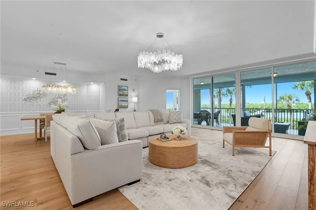 445 Dockside Drive Naples FL 34110