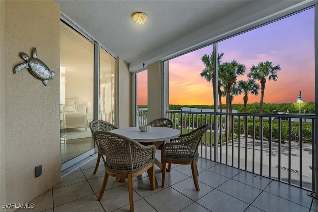 445 Dockside Drive Naples FL 34110