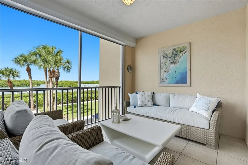 445 Dockside Drive Naples FL 34110