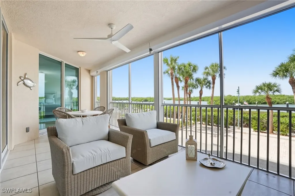 445 Dockside Drive Naples FL 34110