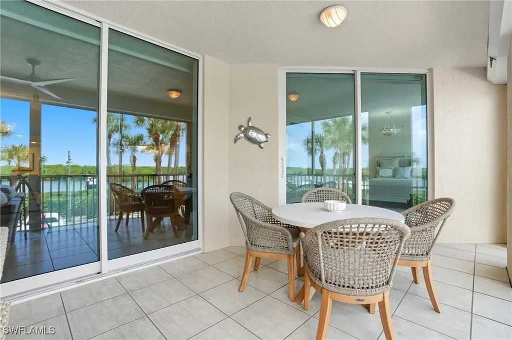 445 Dockside Drive Naples FL 34110