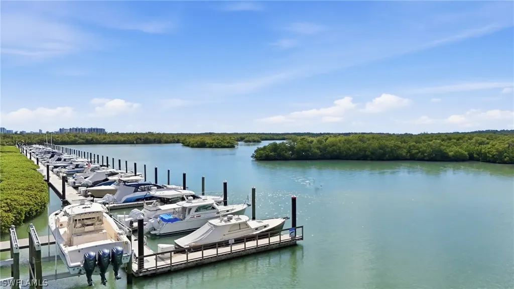 445 Dockside Drive Naples FL 34110