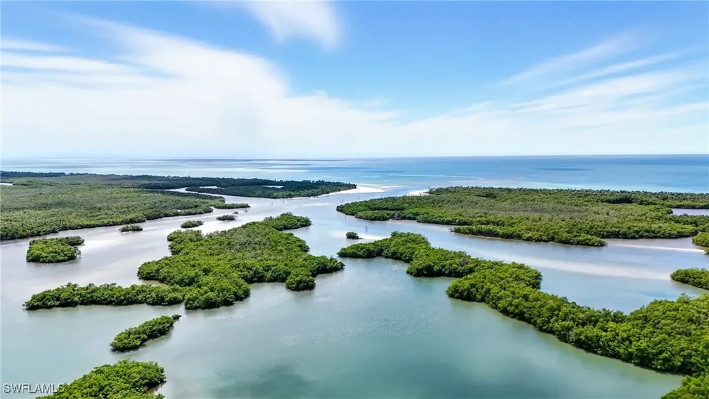 445 Dockside Drive Naples FL 34110