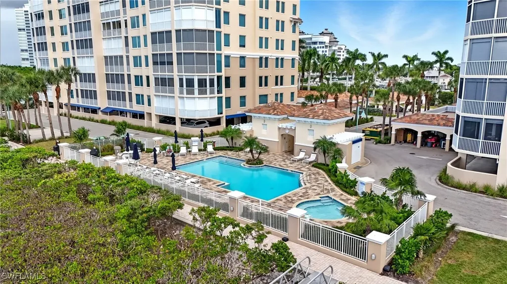 445 Dockside Drive Naples FL 34110