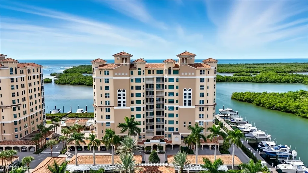445 Dockside Drive Naples FL 34110