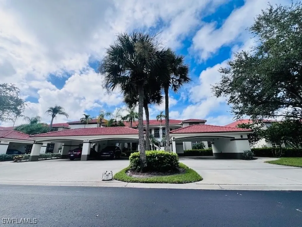 Bonita Springs FL, 11091 Corsia Trieste Way, Unit 106