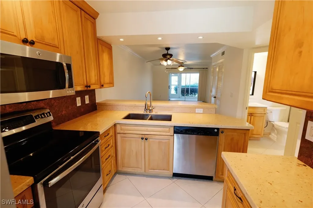 1015 Mainsail Drive Naples FL 34114
