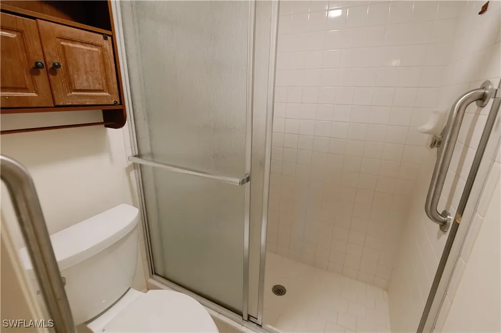 1015 Mainsail Drive Naples FL 34114