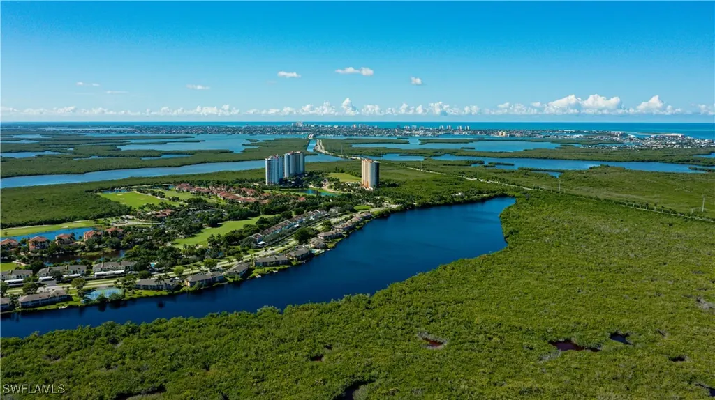 1015 Mainsail Drive Naples FL 34114