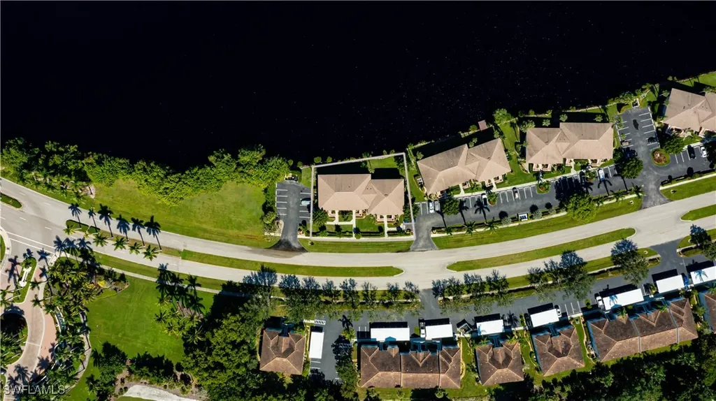 1015 Mainsail Drive Naples FL 34114