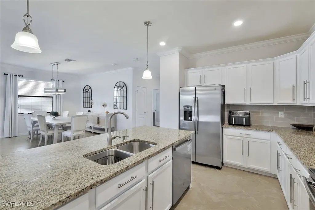 9207 Shadow Oak Lane Naples FL 34120