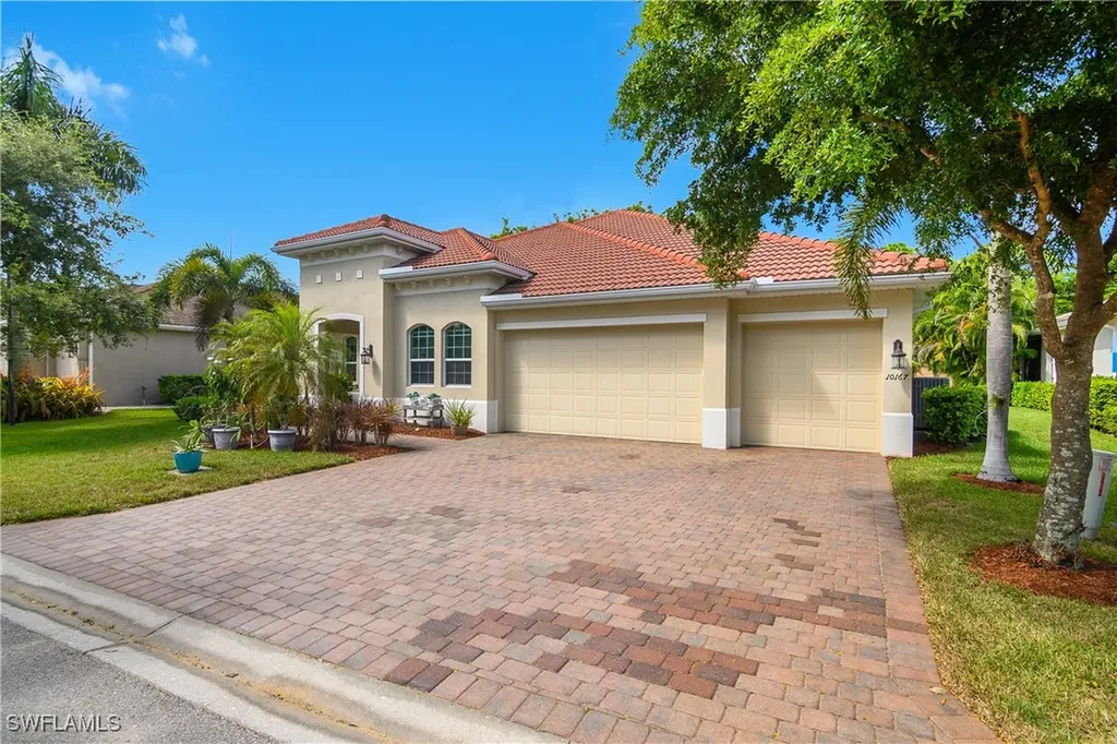 10167 Avonleigh Drive Bonita Springs FL 34135