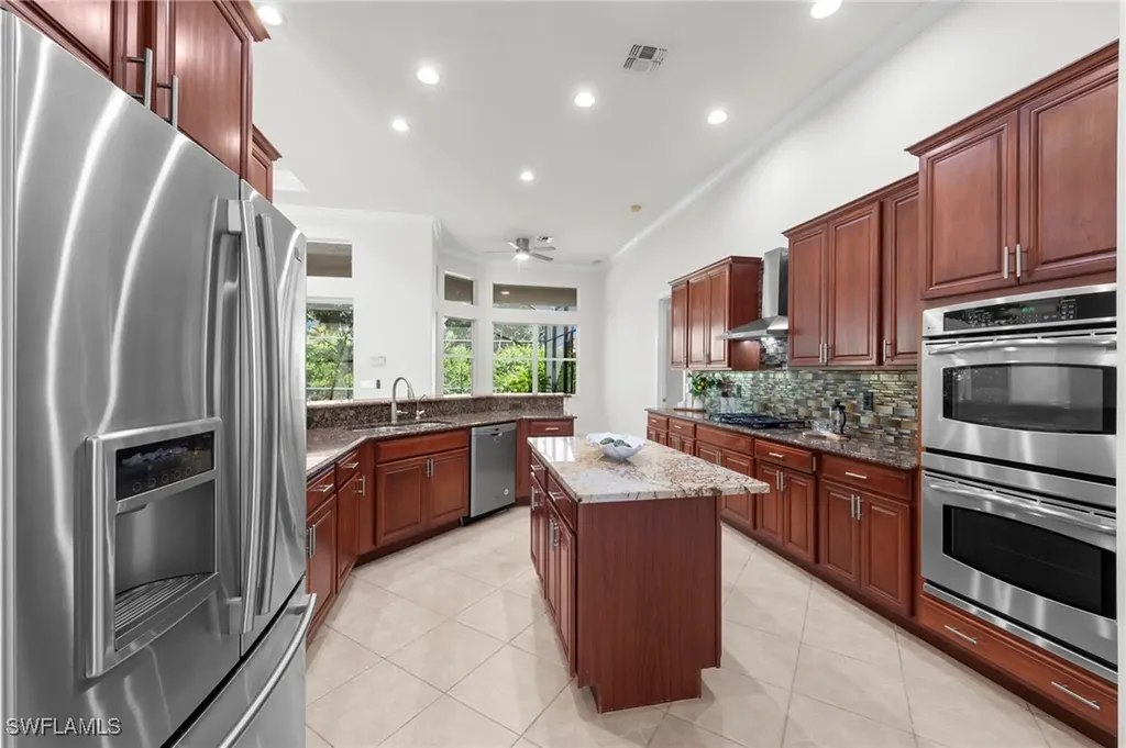 19464 La Serena Drive Estero FL 33967