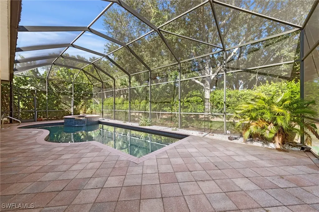 19464 La Serena Drive Estero FL 33967