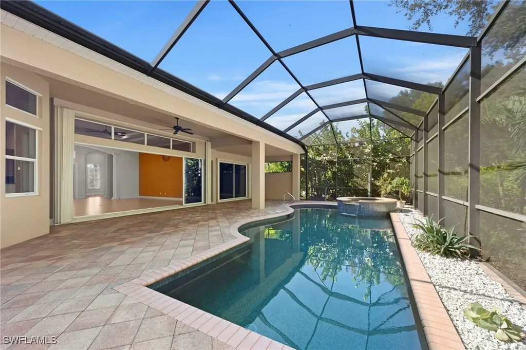 19464 La Serena Drive Estero FL 33967