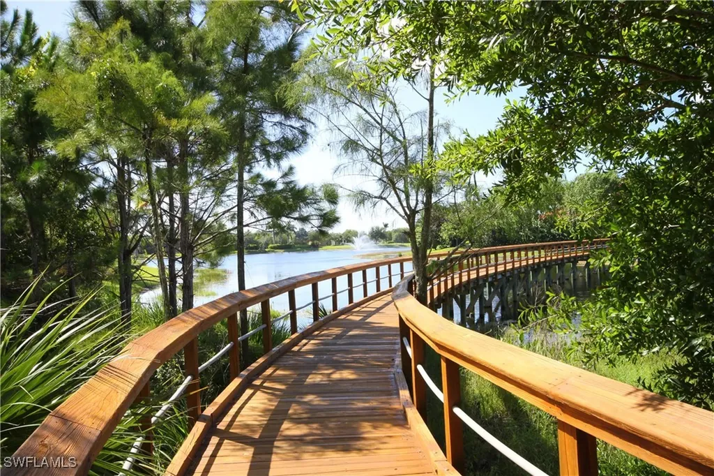 19464 La Serena Drive Estero FL 33967