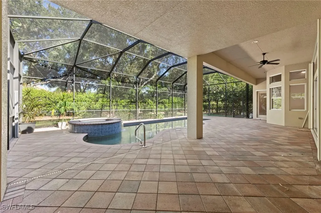 19464 La Serena Drive Estero FL 33967