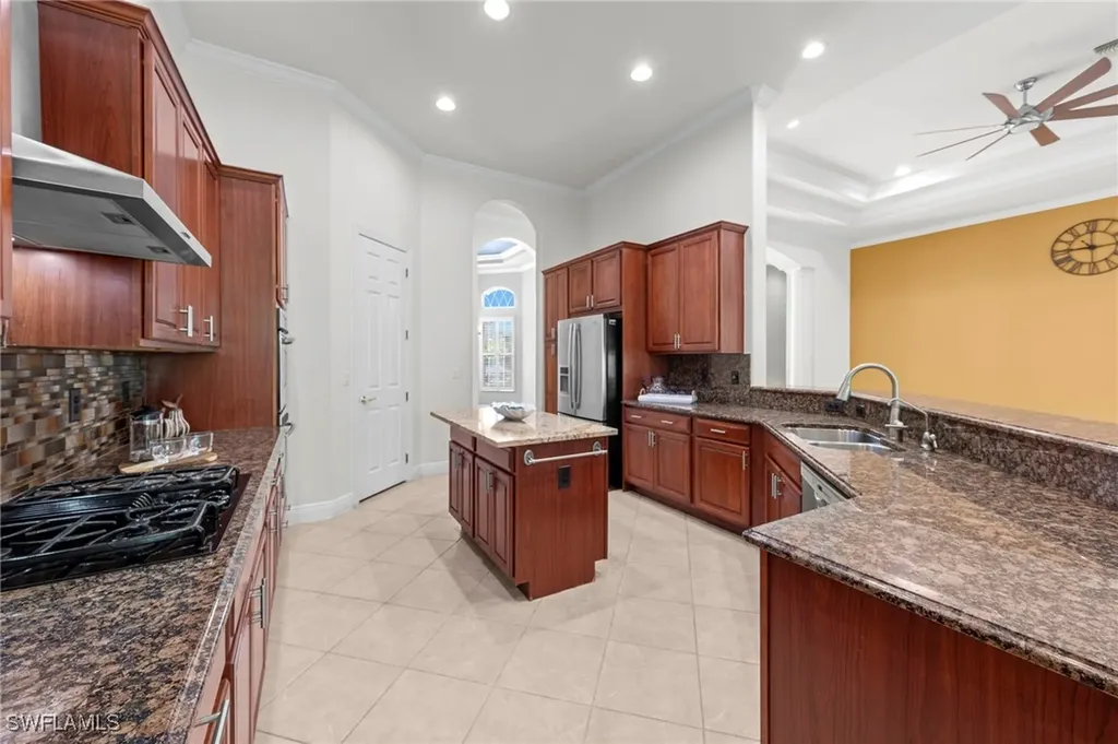 19464 La Serena Drive Estero FL 33967