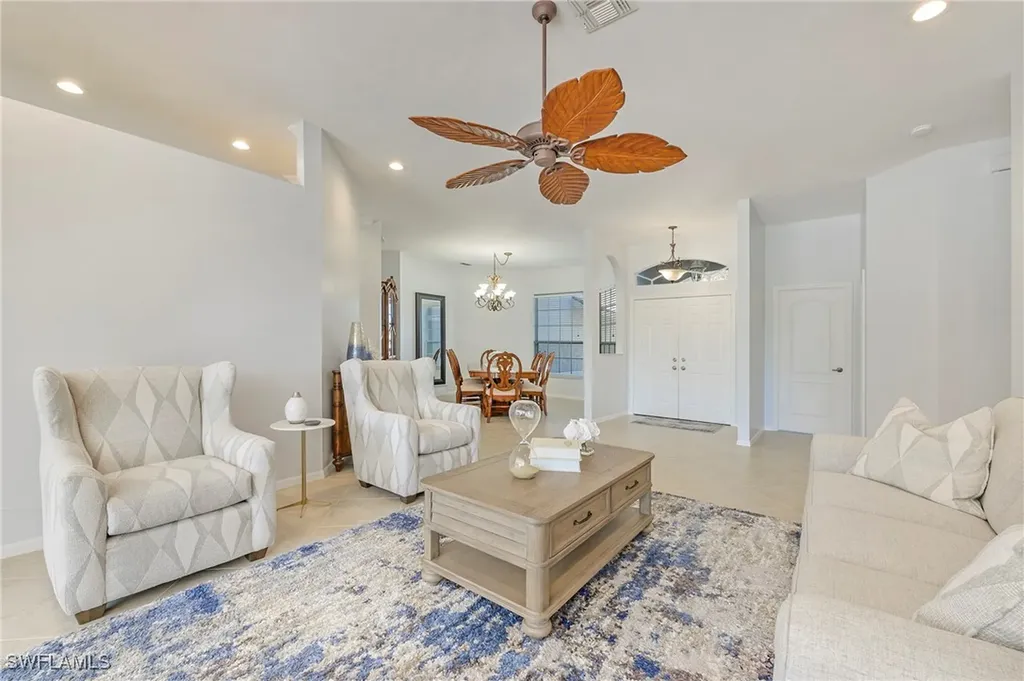 300 Wentworth Court Naples FL 34104