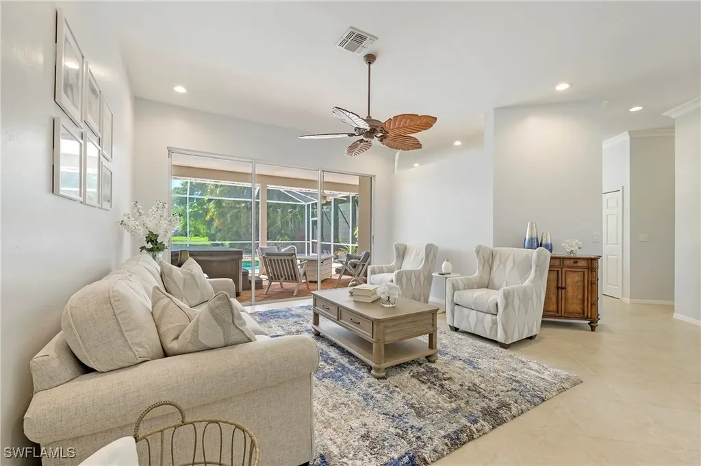 300 Wentworth Court Naples FL 34104