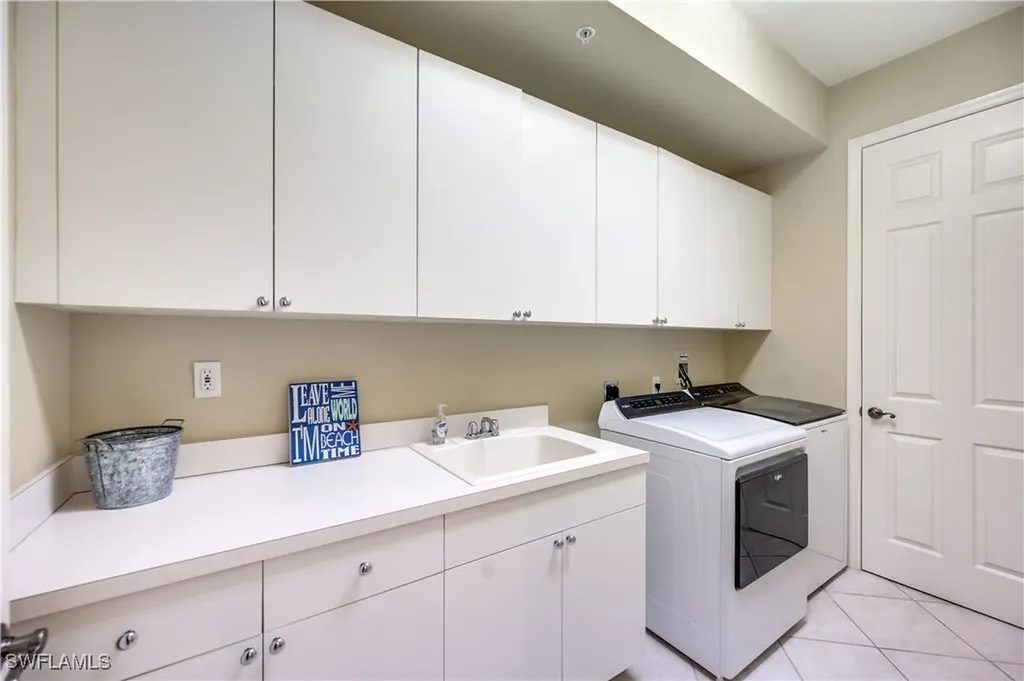 400 Flagship Drive Naples FL 34108