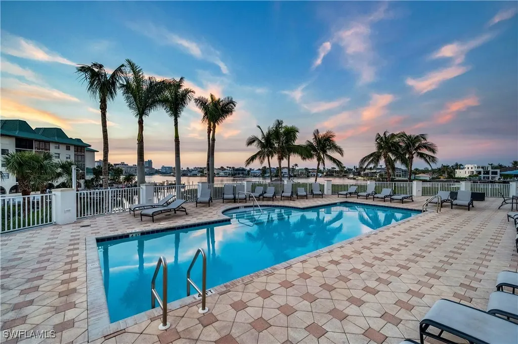 400 Flagship Drive Naples FL 34108