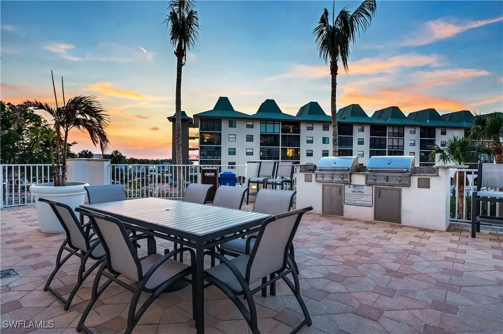 400 Flagship Drive Naples FL 34108