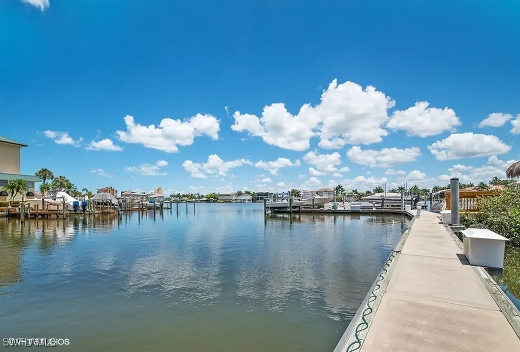 400 Flagship Drive Naples FL 34108