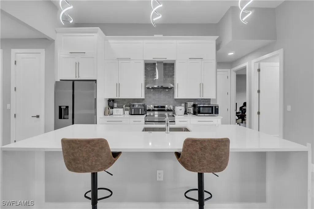 2218 SW 25th Street Cape Coral FL 33914