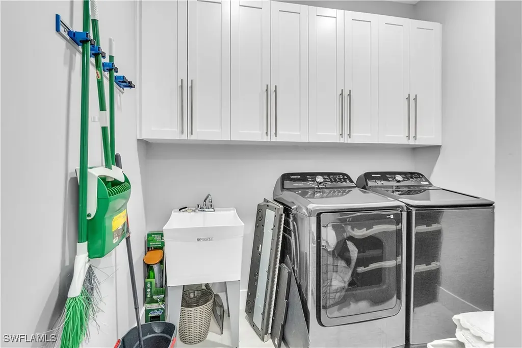 2218 SW 25th Street Cape Coral FL 33914