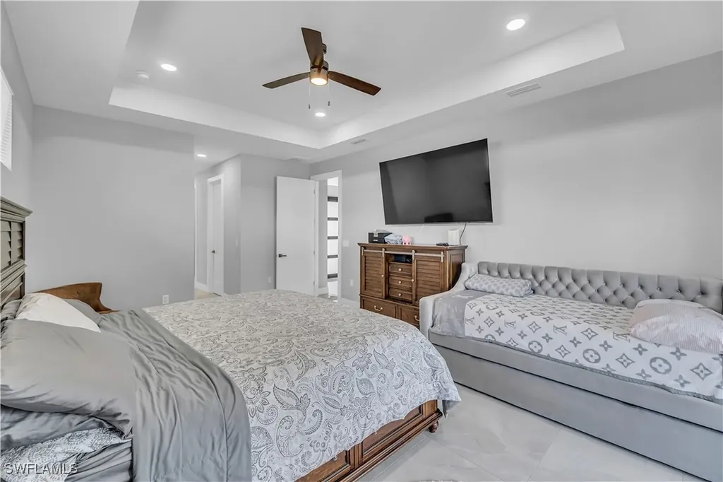 2218 SW 25th Street Cape Coral FL 33914