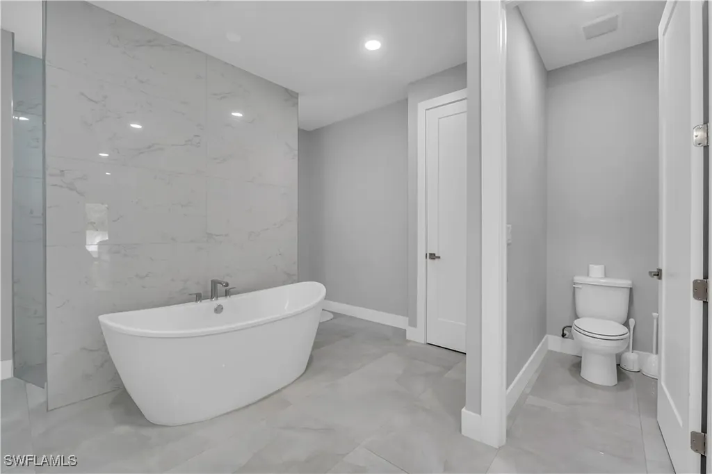 2218 SW 25th Street Cape Coral FL 33914