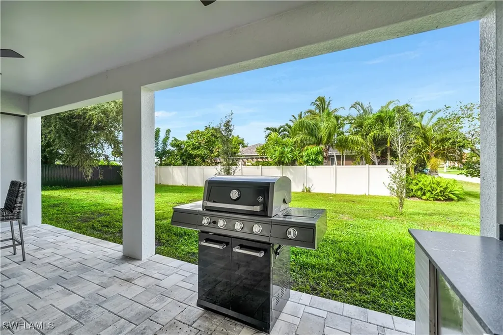 2218 SW 25th Street Cape Coral FL 33914